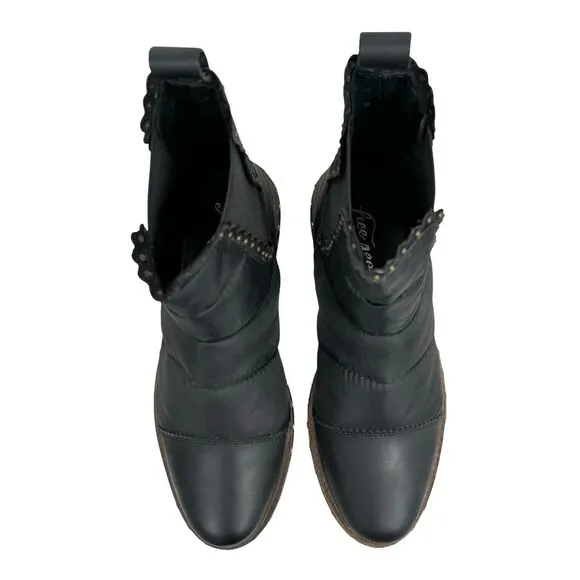 Free People Atlas Puffer Chelsea Boot EU 38, US 8 Black Leather Nylon Studs Goth