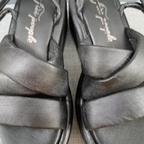 Free People Black Leather Slip On Platform Sandals Sz 7 Women ( Worn Once )