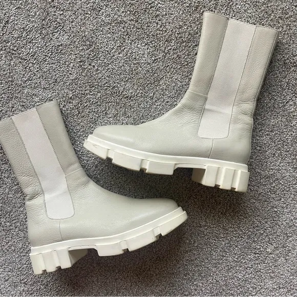 Free People Brooks Chelsea Lug Sole Midi Leather Boots 39.5 Chalk/Bone