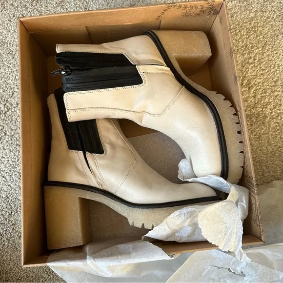 FREE PEOPLE JAMES WHITE LEATHER CHELSEA BOOTS