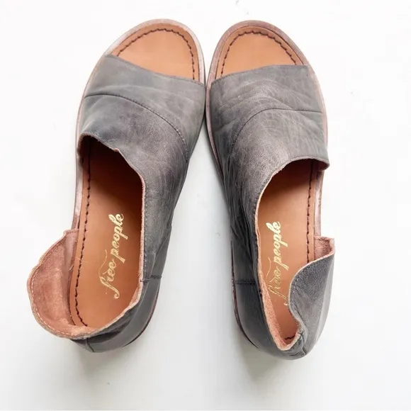 Free People - Mont Blanc Open Toe Sandal in Dark Grey Flats Slip On Shoes