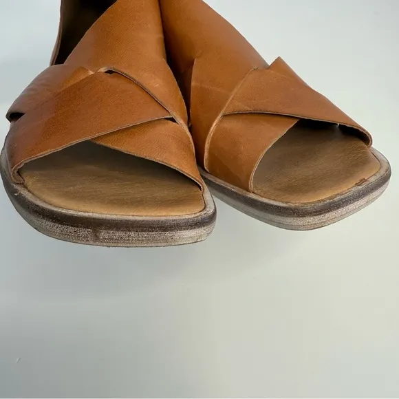 Free People Sun Valley Leather Sandals Women's Size 7 Tan Color