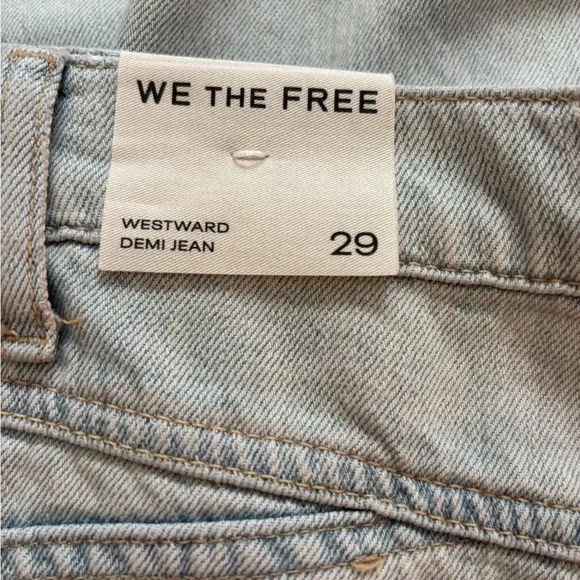 Free People We the Free Westward Demi Jeans in Fade Into You Size 29. NWT