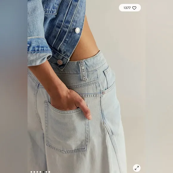 Free People We the Free Westward Demi Jeans in Fade Into You Size 29. NWT