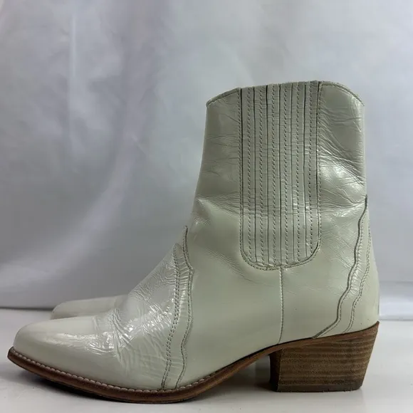 Free People White Leather Frontier Chelsea Western/Disco Women's Ankle Boots