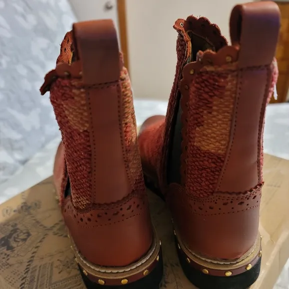 Free People Womens Textile Atlas Tapstry Studded Chelsea Boots BNIB/2 sizes left