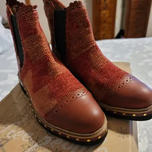 Free People Womens Textile Atlas Tapstry Studded Chelsea Boots BNIB/2 sizes left