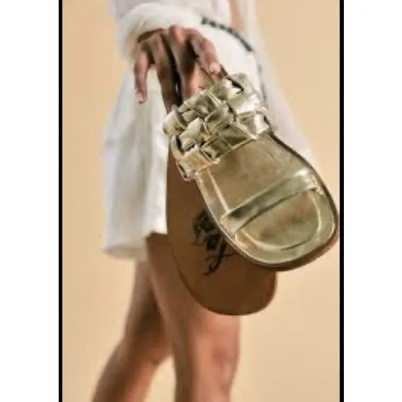 Free People Woven River Slip-On Sandals Size 38. SH2