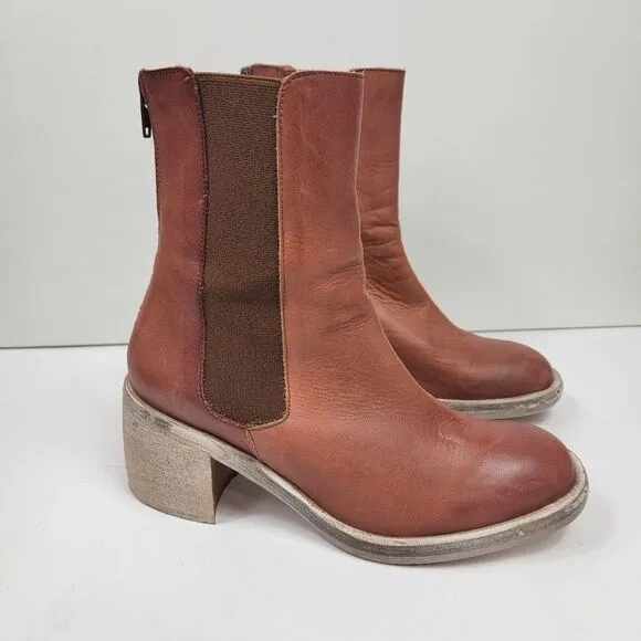 Free People Collection Essential Chelsea Boots Whiskey Brown Leather Size 7.5