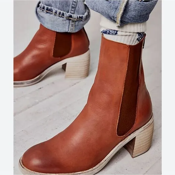 Free People Collection Essential Chelsea Boots Whiskey Brown Leather Size 7.5
