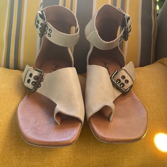 Free PeopleMarco Leather Gladiator Sandals in SAGE