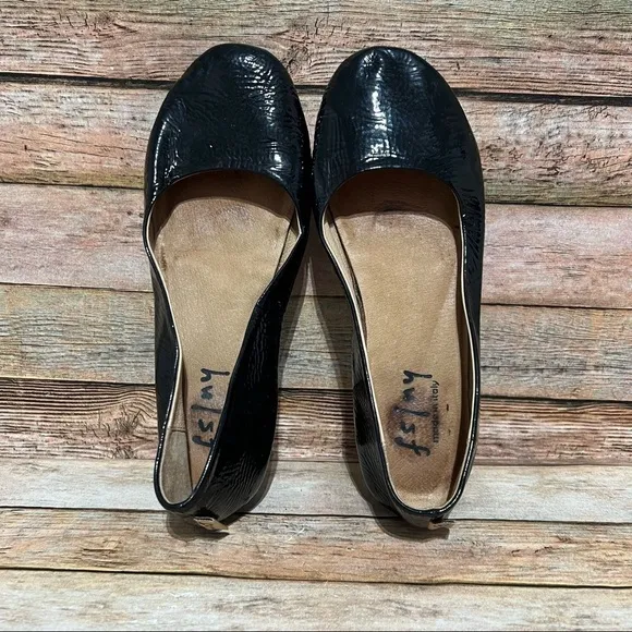French Sole Black Patent Leather Flats