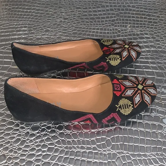 French Sole FS/NY Floral &amp; Bee embroidered tapestry Black suede 39 US 7.5 Shoes