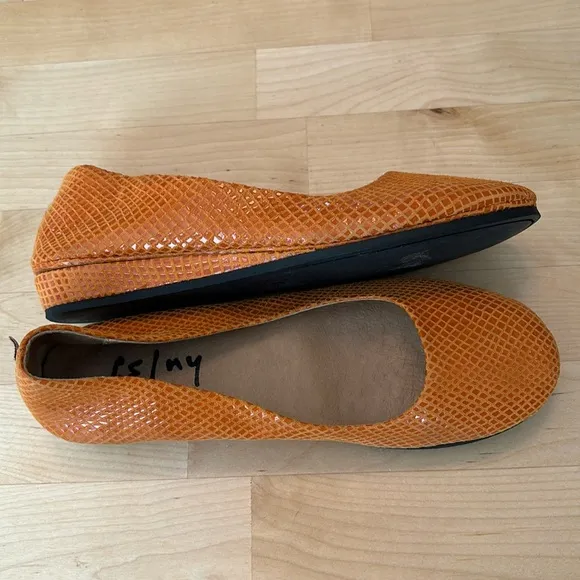 French Sole FS/NY orange Snake Flats Made in Italy size 7