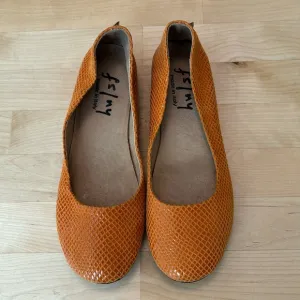 French Sole FS/NY orange Snake Flats Made in Italy size 7