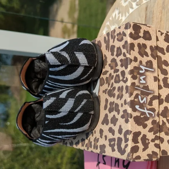 French Sole NY Zebra tapestry flats 6.5