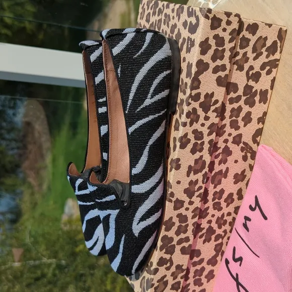 French Sole NY Zebra tapestry flats 6.5