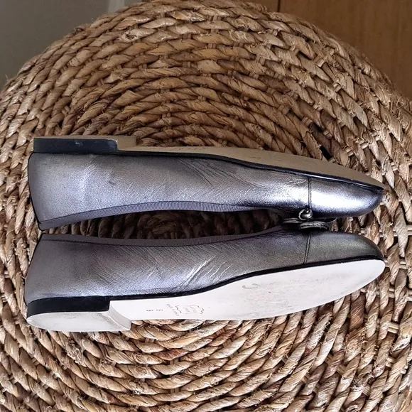 French Soles FS/NY Womens Metallic Silver/Pewter Ballet Flats Front Bow Size 8