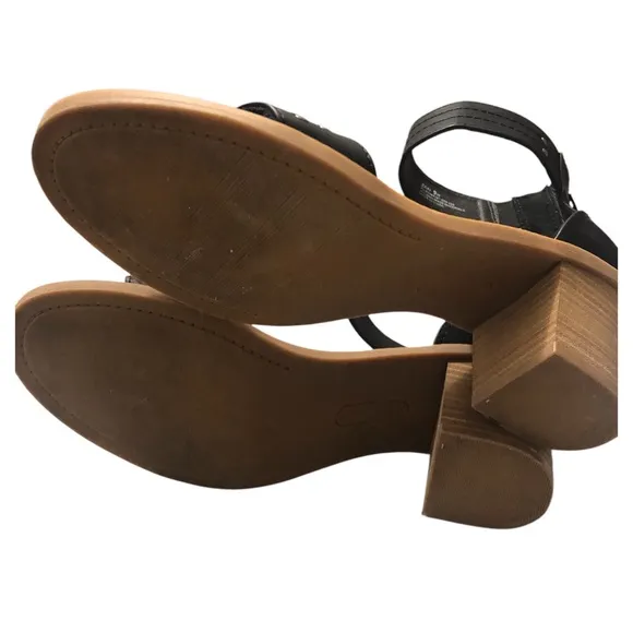 Frye and Co Womens Zaki Heeled sandals size 9M