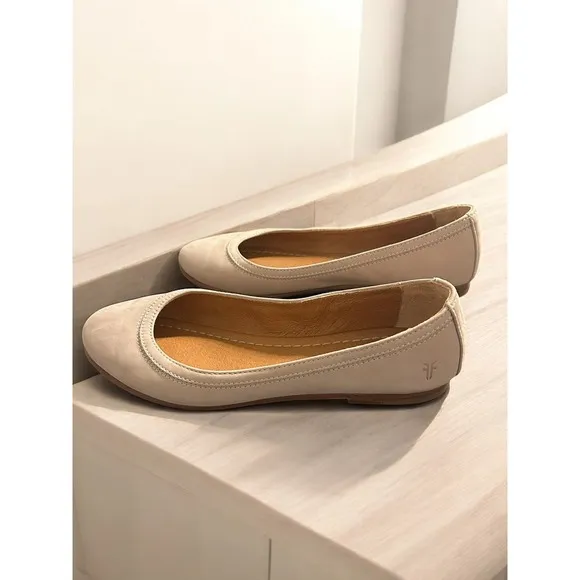 Frye Ballet Flats Beige Leather Slip-On Shoes Women's 6.5M Made in Mexico