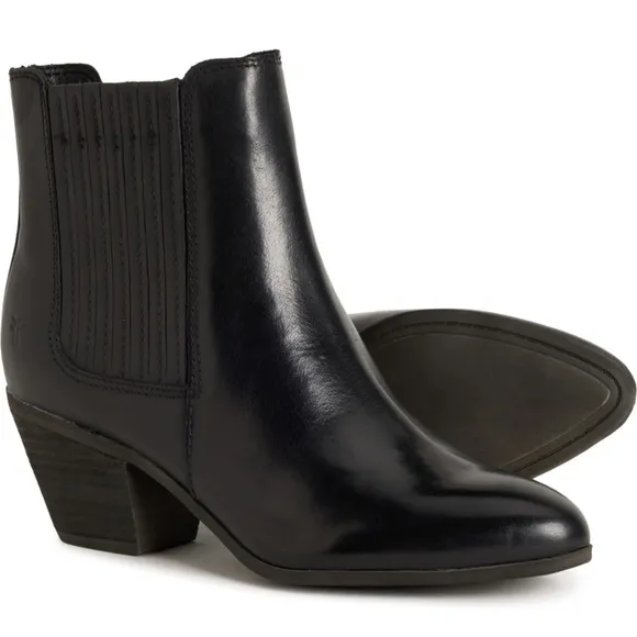 Frye Black Sandra Chelsea Boots size 8.5