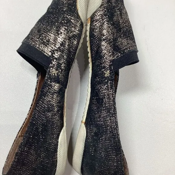 FRYE Melanie Slip On Leather  Black Gold Gunmetal Flats Comfort Shoes