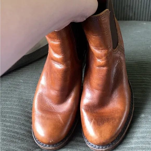 Frye Sabrina Chelsea Boot