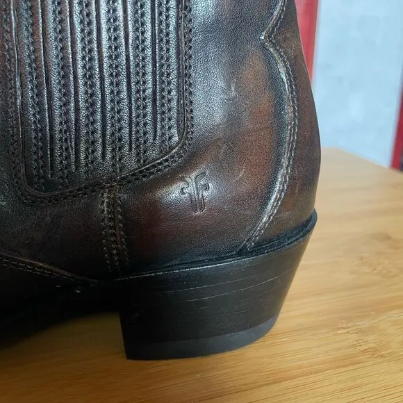 Frye Women’s Diana Brown Leather Chelsea Boots (Size: 7)