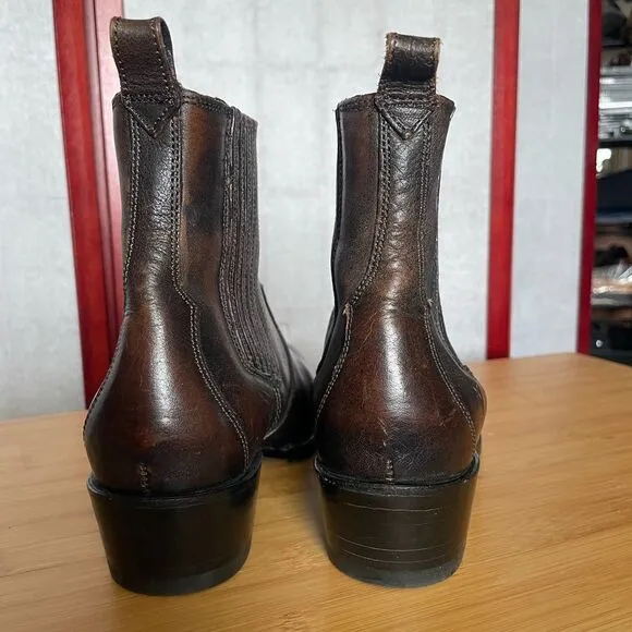 Frye Women’s Diana Brown Leather Chelsea Boots (Size: 7)