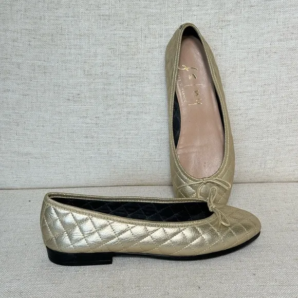 FS/NY French Sole New York ballet flats with bow details. Size 38‎