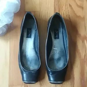 fs|ny French Sole New York Zippered Ballet Flats