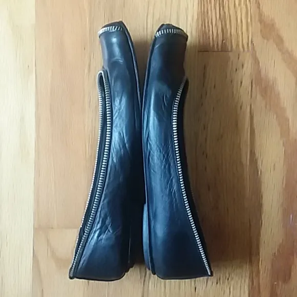 fs|ny French Sole New York Zippered Ballet Flats