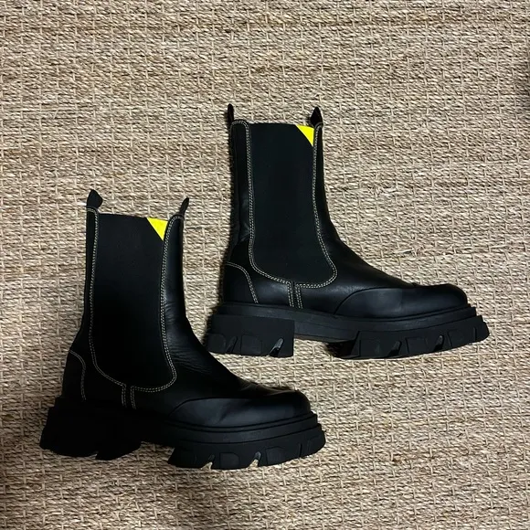 GANNI Black Cleated Chelsea Boots with Contrast Stitching Women’s - US 8