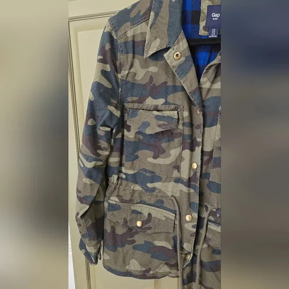 Gap Camouflage button up jacket