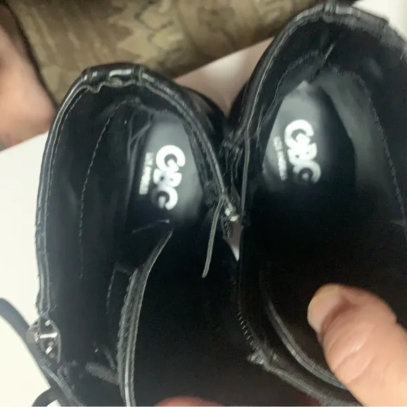 GBG Los Angeles combat boots NWOT