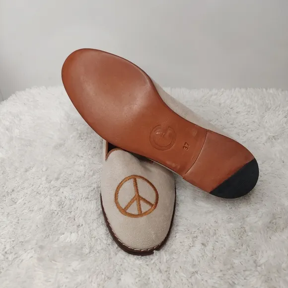 Gekke Custom peace flats sz 37