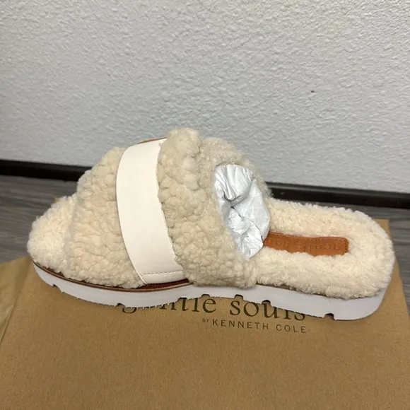 Gentle Souls by Kenneth Cole Lavern Cozy Shearling Slide Sandals