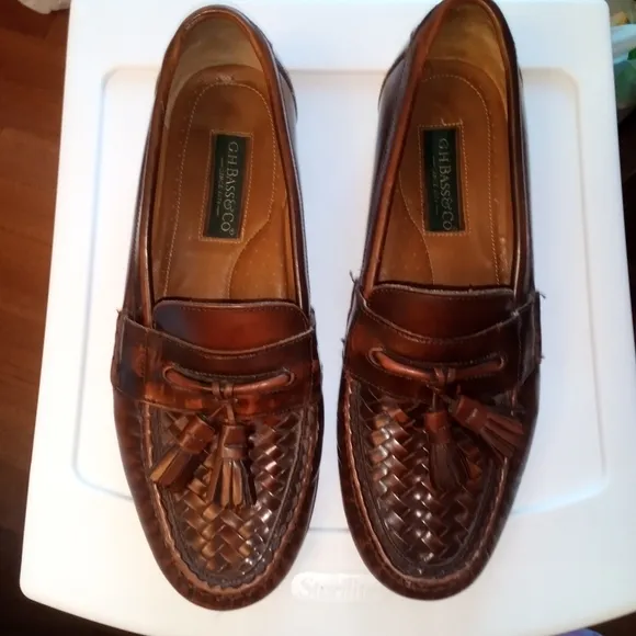 G.H. Bass &amp; Co. Men's 9.5 Brown Loafers T237 Woven Tassel Career Office GUC