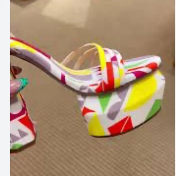 Gianni Bini Parrish Geo Print Strappy Platform Sandals