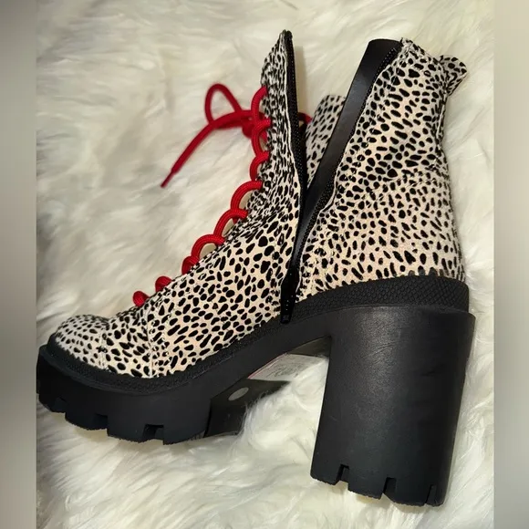 Gianni Bini Ryedderr Cheetah Print Heeled Lug Sole Combat Boots- NWOB