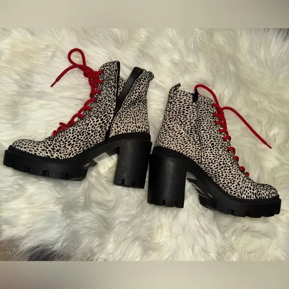 Gianni Bini Ryedderr Cheetah Print Heeled Lug Sole Combat Boots- NWOB