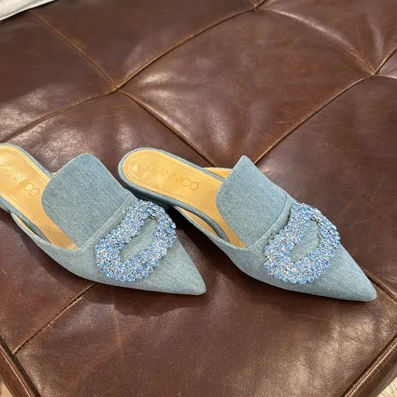 Giannico Daphne flats