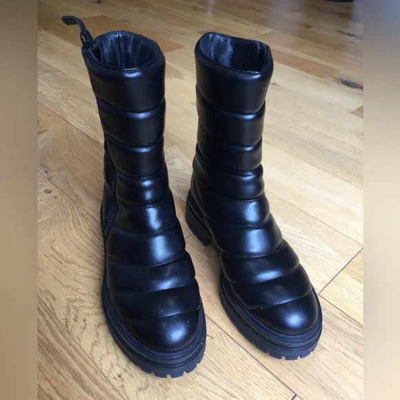 Gianvito Rossi Quilted combat boots