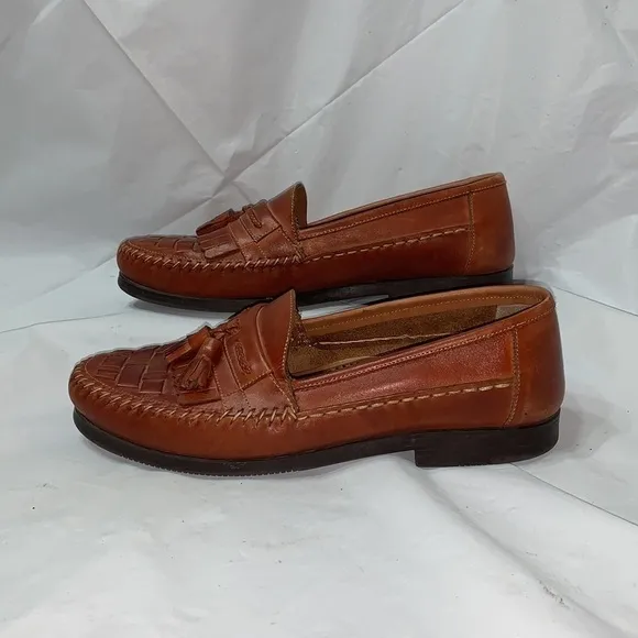GIORGIO Brutini Chestnut Leather Loafers With Tassels and woven Toe Size 10.5M