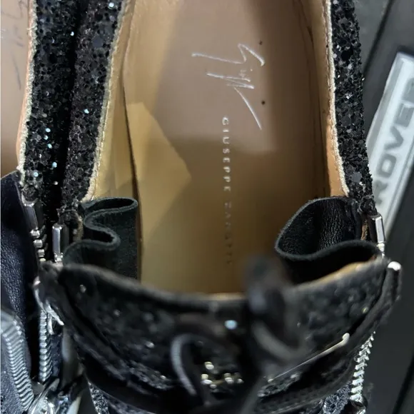 Giuseppe Women's Black Glitter Sneakers