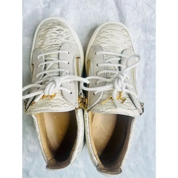 Giuseppe Zanotti Gold/Cream Python Embossed Leather And Leather Double Zip Low T