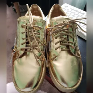 Giuseppe Zanotti men's gold lace low top sneakers Size 44