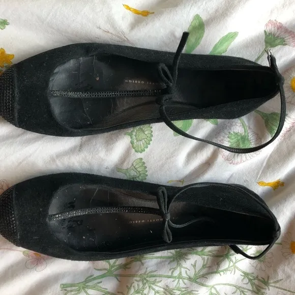 Giuseppe Zanotti T- Strap Crystal Flats, Black