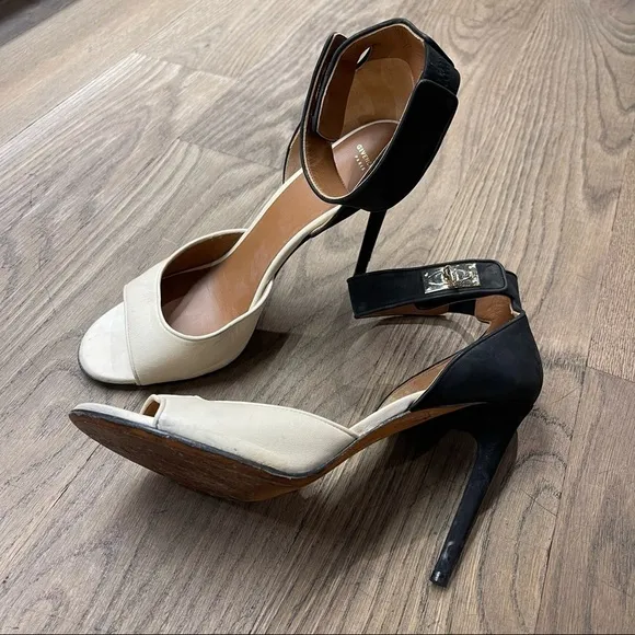 Givenchy Sandals 41