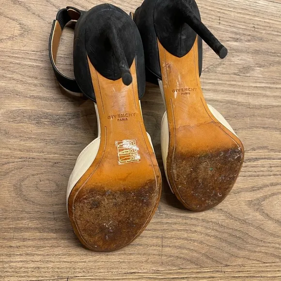 Givenchy Sandals 41
